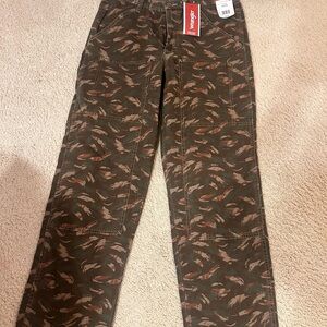 Wrangler Men's Camo Cargo Pants